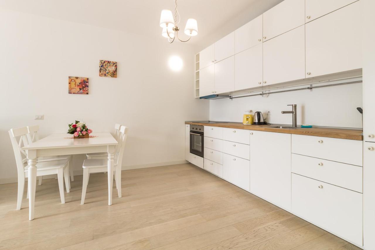 Apartment Azalea - Кремия Экстерьер фото